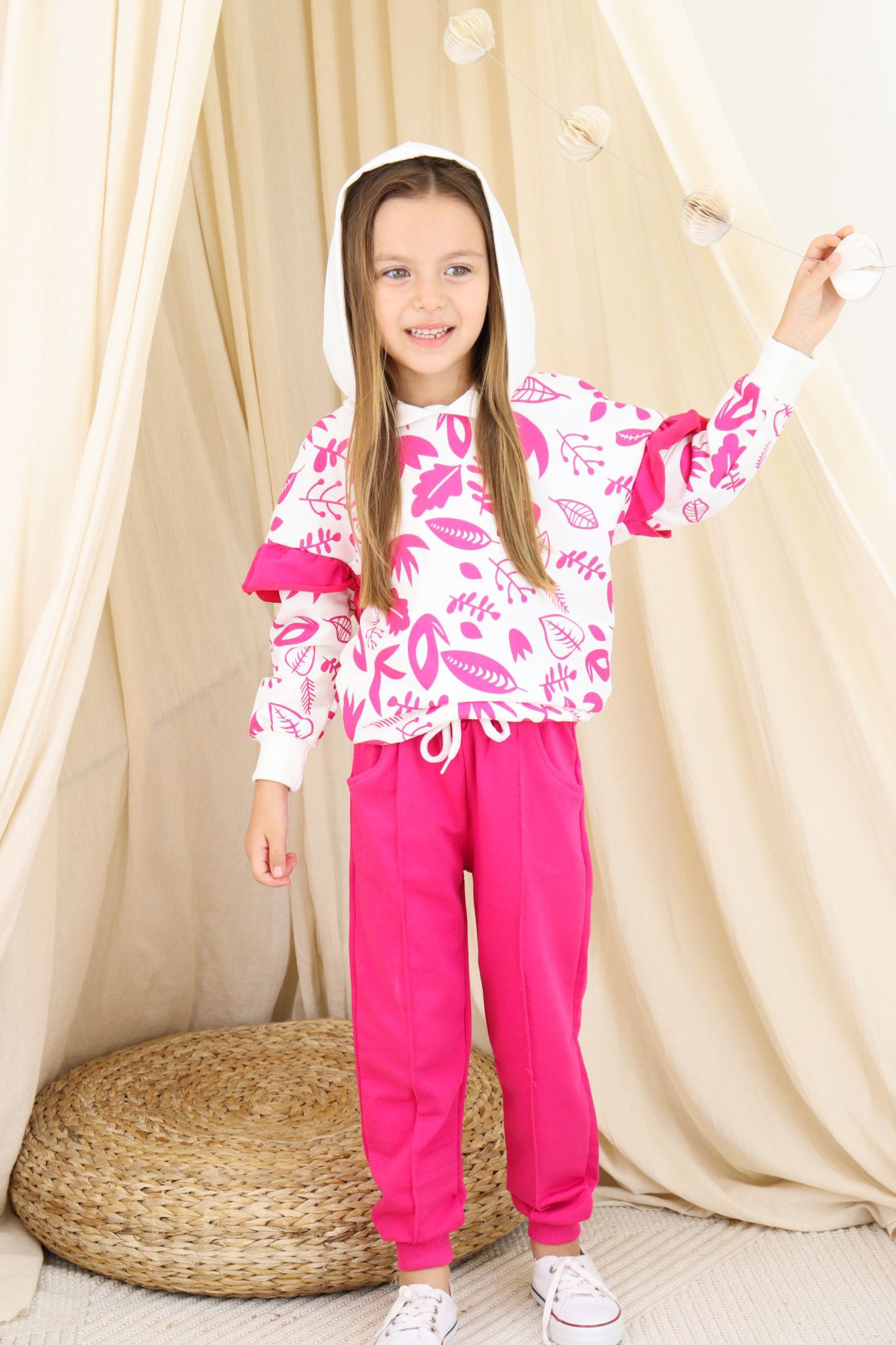 Girls' Stylish Hoodie and Jogger Set with Ruffled Elbows