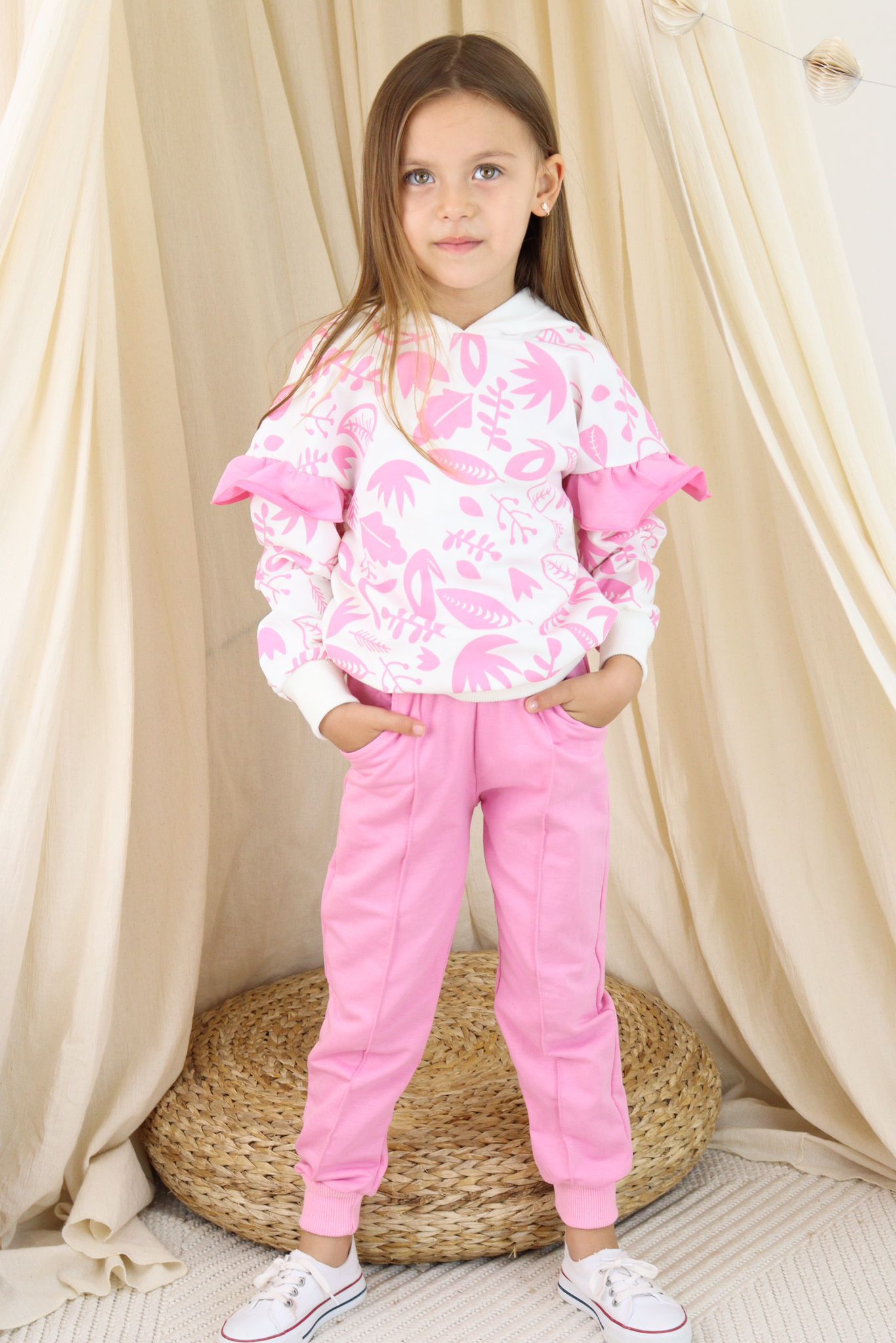 Girls' Stylish Hoodie and Jogger Set with Ruffled Elbows