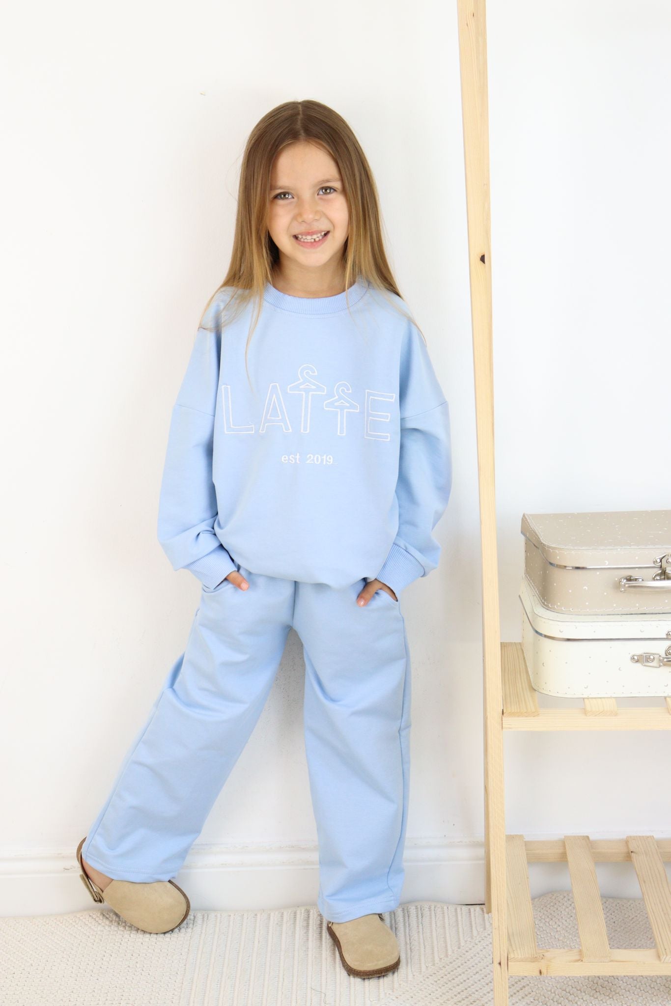 Girls' Sweatshirt & Pants Set