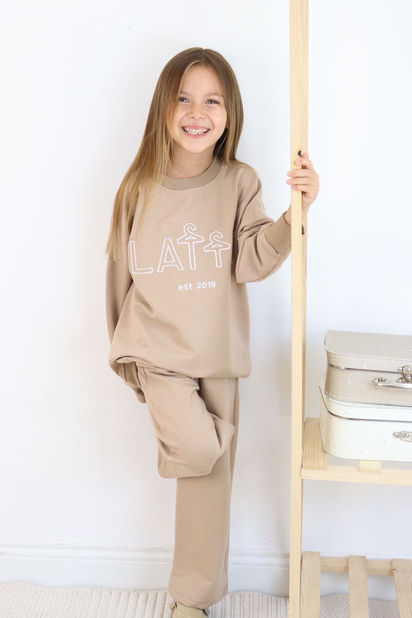 Girls' Sweatshirt & Pants Set